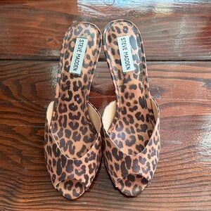 Steve Madden Brown Leopard Print Mules